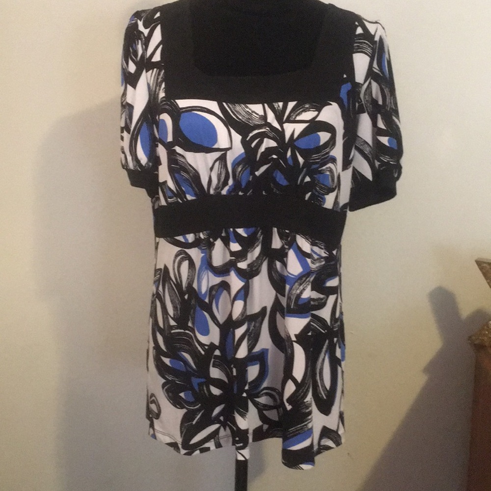 Women’s dress blouse